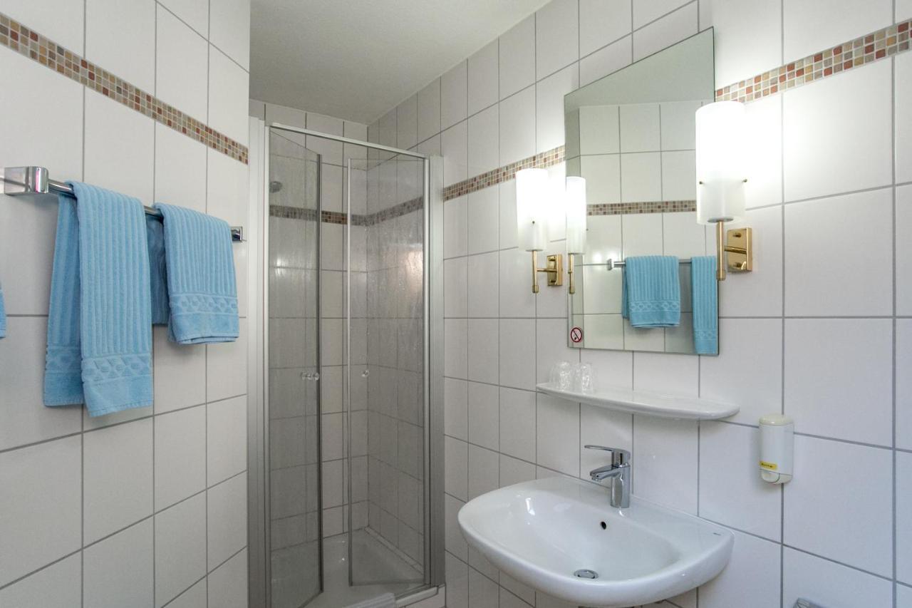 Hotel-Gasthaus Engel Luttingen Laufenburg Bagian luar foto