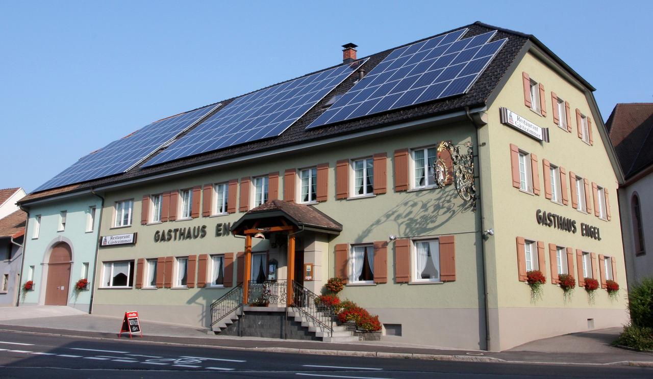 Hotel-Gasthaus Engel Luttingen Laufenburg Bagian luar foto